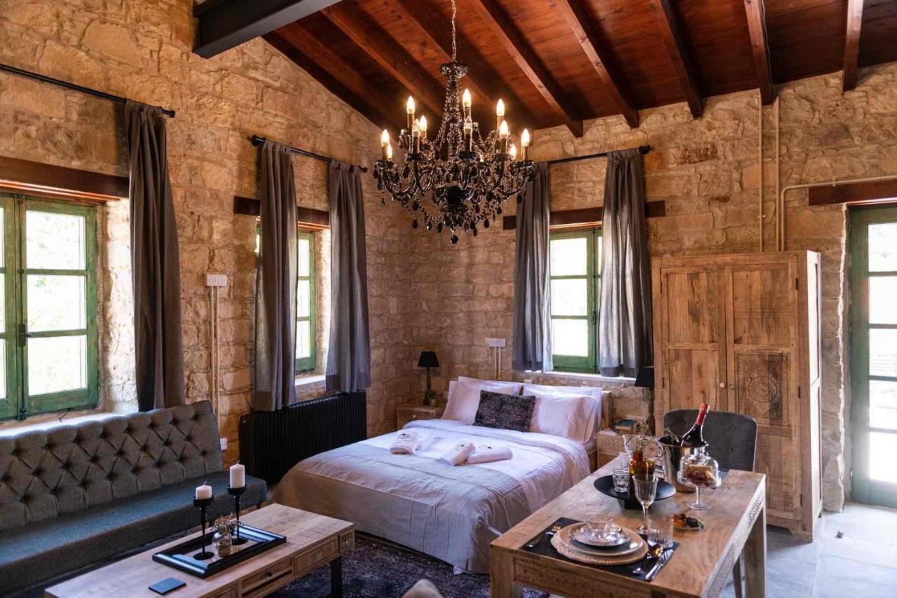 Oinou Strata - Adults Only Bed and Breakfast Vouni Buitenkant foto